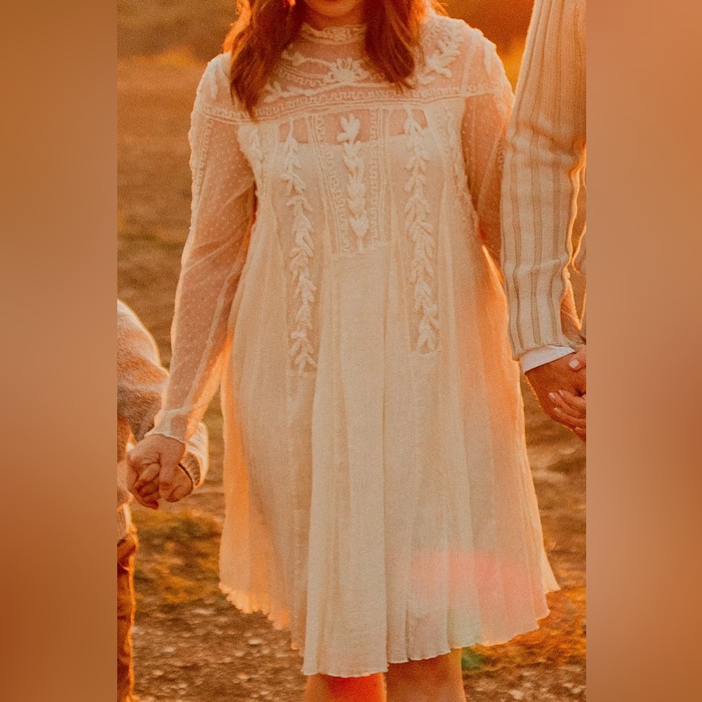 Free People Ivory Lace Long Sleeve Boho Victorian Flowy Gauze Dress M